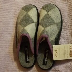 Romika slippers